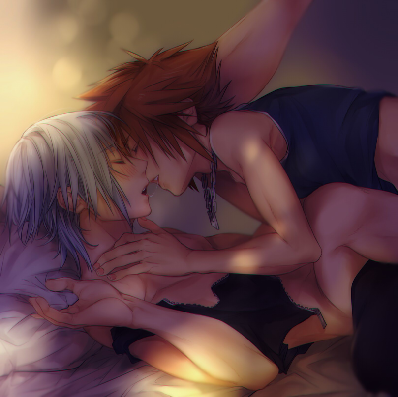 2boys anal bottomless brown_hair drooling kingdom_hearts kissing leg_lift lying male male_focus multiple_boys riku saliva sex silver_hair smaller_dominant sora sora_(kingdom_hearts) undressing yaoi