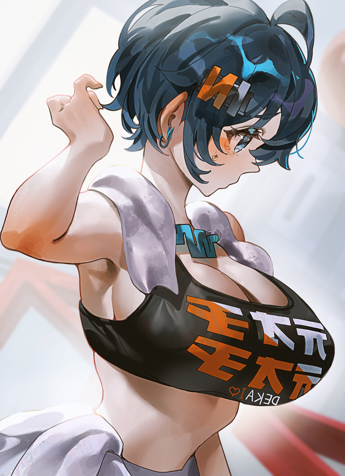 ahoge, armpits, bad id, bad pixiv id, belle (zenless zone zero), black tank top, blue hair, breasts, cleavage, clothes writing, commentary request, earrings, female, green eyes, hair ornament, highres, indol, jewelry, large breasts, letter hair ornament, short hair, solo, tank top, towel, towel around neck, upper body, zenless zone zero