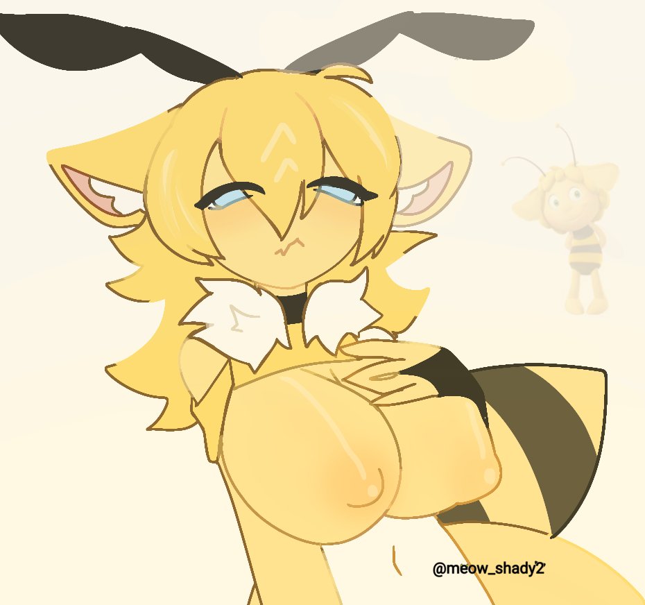 breasts, gacha, gacha club, gacha life, meow shady2, queen bee