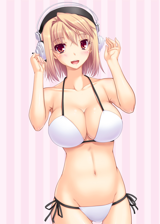 arcueid_brunestud bikini blonde_hair blush breasts cleavage collarbone commentary_request cosplay female groin headphones large_breasts looking_at_viewer miyai_sen navel nitroplus open_mouth red_eyes shiny_skin short_hair side-tie_bi super_sonico tsukihime