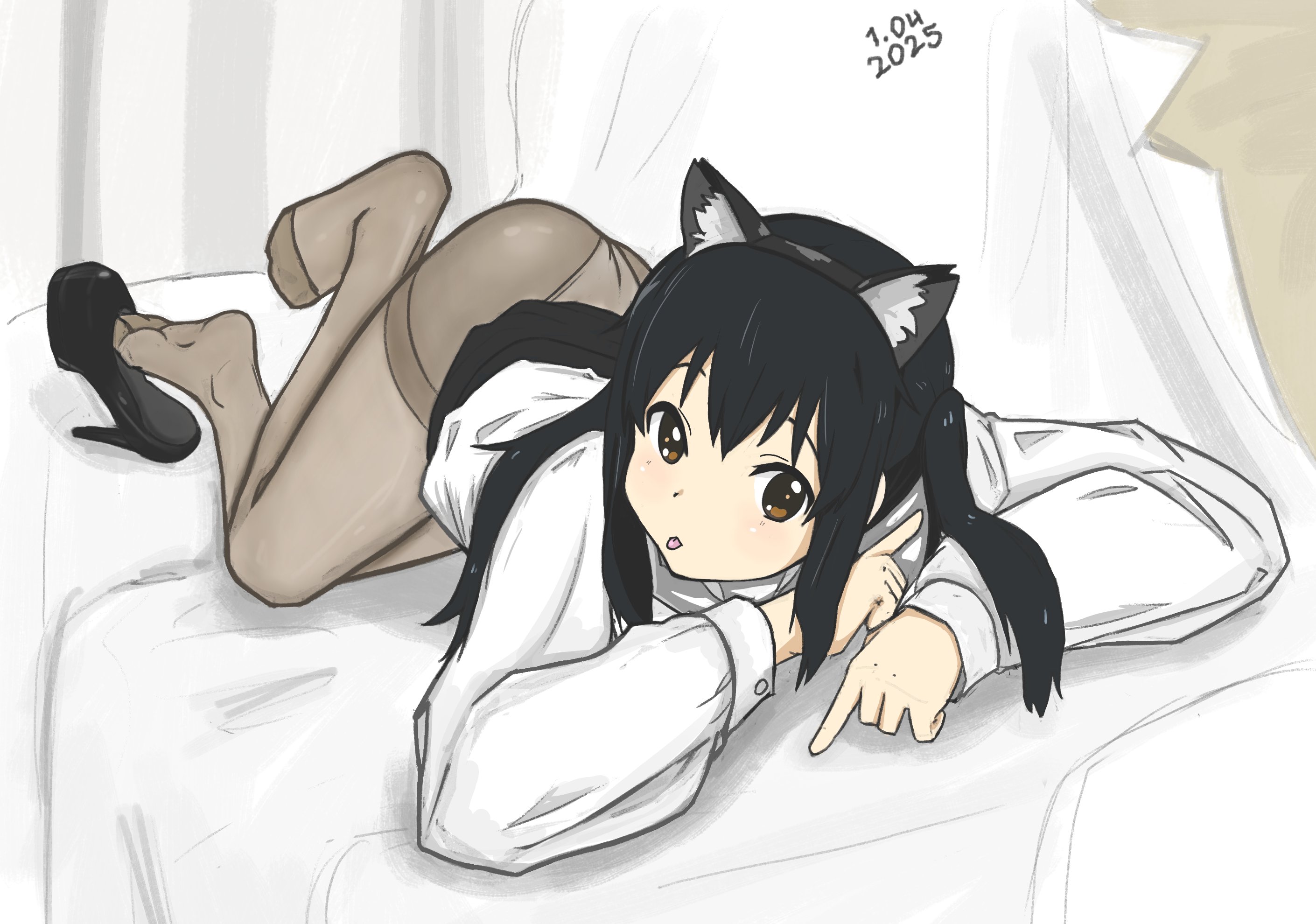 1girls, andrey pavlow, azusa nakano (k-on!), bed, cat ears hairband, female, k-on!, lying on bed, lying on stomach, tagme