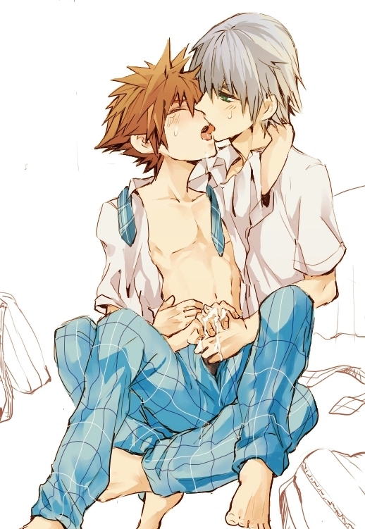 2boys barefoot bed bedroom blush cum drooling feet gay handjob kingdom_hearts kissing male male_focus male_only multiple_boys necktie riku saliva school_uniform sitting sora tears toes tongue undressing yaoi
