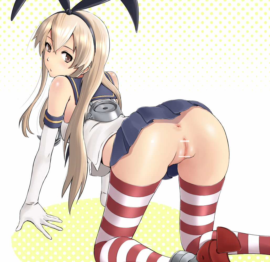 all_fours anus bar_censor black_bow black_hairband blonde_hair blue_sailor_collar blue_skirt bow brown_eyes censored crop_top elbow_gloves female gloves hair_between_eyes hairband hairbow kantai_collection long_hair looking_at_viewer looking_back miniskirt pleated_skirt pussy sailor_collar shimakaze_(kantai_collection) shiny shiny_hair shirt shuuji_(shumi) skirt sleeveless sleeveless_shirt solo striped striped_legwear thighhighs very_long_hair white_background white_gloves white_shirt