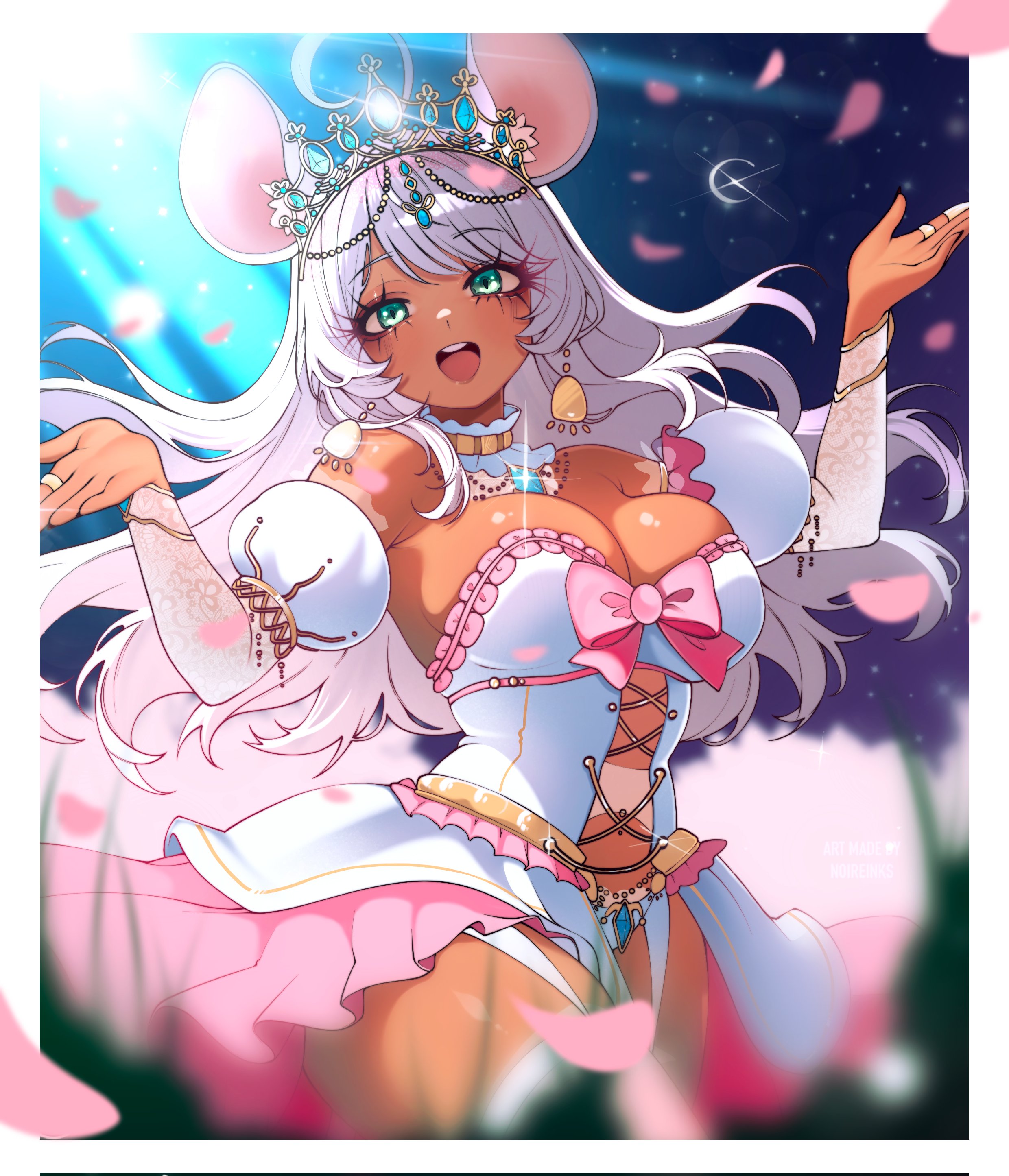 aliciaxlife, breasts, dark skin, dark-skinned female, female, gold jewelry, green eyes, indie virtual youtuber, jewelry, looking at viewer, mouse, mouse ears, mouse girl, queen, rat, rat girl, rat tail, solo, solo female, virtual youtuber, vtuber, white hair, youtuber