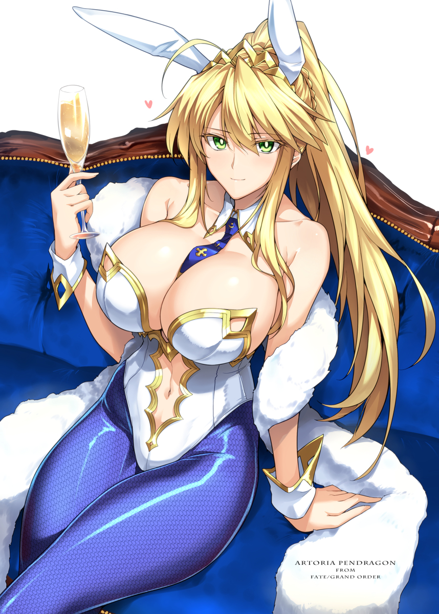 artoria pendragon, artoria pendragon (lancer), artoria pendragon (swimsuit ruler), breasts, bunny ears, bunnysuit, champagne, champagne flute, drink, fate (series), fate/grand order, female, looking at viewer, smile, smiling, yellow hair