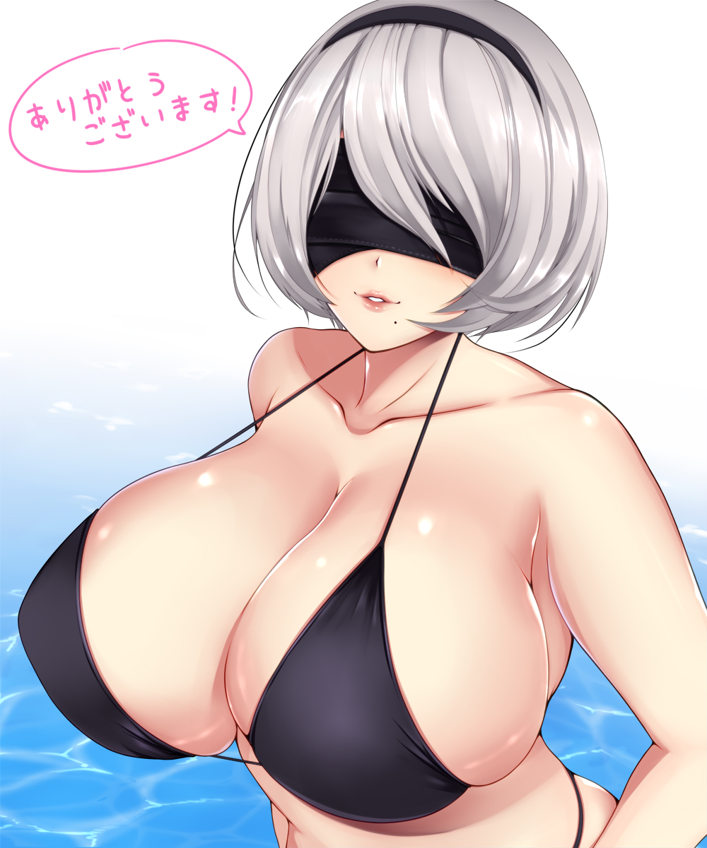 1girls, bare shoulders, bikini top, black bikini top, blindfold, blush, breasts, cleavage, ekikyabe, female, female only, female protagonist, high resolution, huge breasts, japanese language, japanese text, large breasts, light smile, mole, mole under mouth, nier (series), nier: automata, partially submerged, silver hair, solo, solo female, speech bubble, text, water, wet, yorha 2b