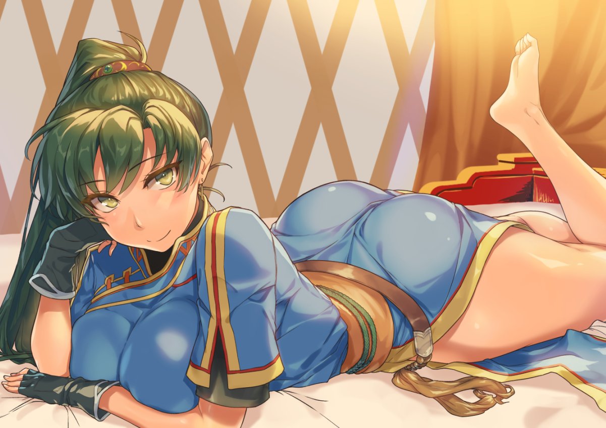 1girls ass bare_legs barefoot bedroom bedroom_eyes big_ass big_breasts clothed feet fire_emblem fire_emblem:_the_blazing_blade green_eyes green_hair large_breasts laying_down laying_on_bed looking_at_viewer lyn_(fire_emblem) nintendo on_bed ponytail sajittari shinon_(tokage_shuryou) smile solo solo_female the_pose