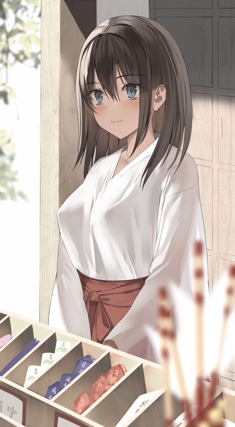 blurry blush breasts brown_hair closed_mouth commentary_request covered_erect_nipples depth_of_field female grey_eyes hakama highres japanese_clothes kimono kureha_(ironika) large_breasts long_sleeves looking_ahead medium_hair miko no_bra original red_hakama smile solo talisman tsubasa_(kureha) white_kimono wide_sleeves