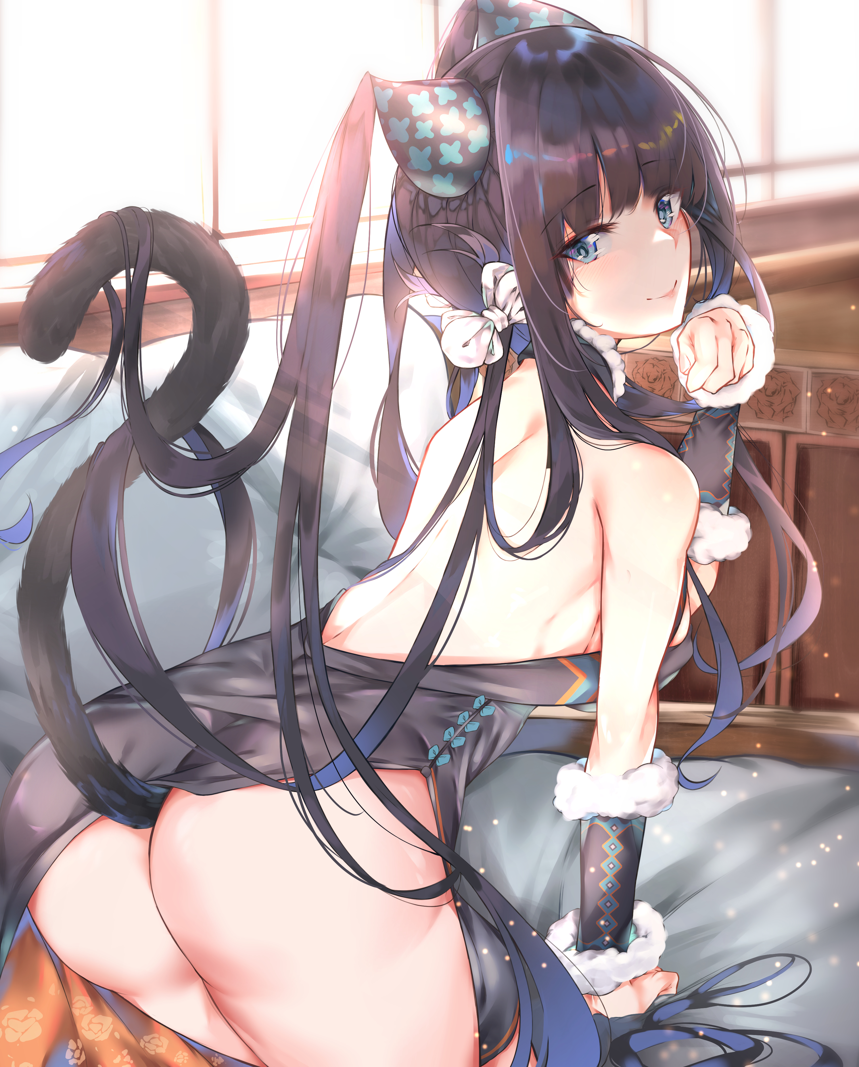 ass, back, backless outfit, backlighting, bangs, bannou ippoutsukou, bare shoulders, bed, black dress, blue eyes, blunt bangs, blush, breasts, cat tail, china dress, chinese clothes, closed mouth, detached sleeves, dress, fate (series), fate/grand order, female, floral print, hair ornament, high resolution, large breasts, large filesize, light rays, long hair, looking at viewer, looking back, on bed, open-back dress, paw pose, pillow, purple hair, side slit, sidelocks, sleeveless, sleeveless dress, smile, solo, tagme, tail, thighs, tied hair, twintails, very high resolution, very long hair, window, yang guifei (fate), yang guifei (fate/grand order)