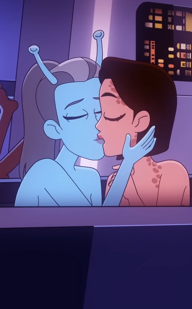 2021 alien andorian_(species) antennae_(anatomy) blue_skin cbs_eye_animation_production duo ensign_barnes female grey_hair humanoid jennifer_sh'reyan kissing lcars light_skin markings nude screencap star_trek star_trek_lower_decks trill_(species) yuri