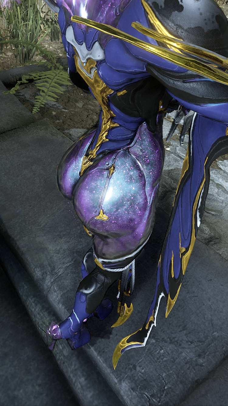 1girls ass behind_view big_ass close-up close_up dat_ass ember_(warframe) ember_heirloom_(warframe) from_behind screencap screenshot warframe warframe_(species)