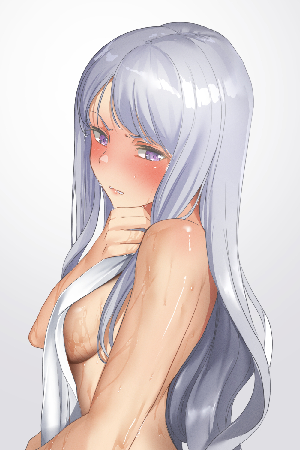 airmid_teasanare blush breasts clenched_teeth dungeon_ni_deai_wo_motomeru_no_wa_machigatteiru_darou_ka female from_side grey_background highres knsei long_hair medium_breasts nude purple_eyes shiny shiny_hair shiny_skin sideboob silver_hair solo straight_hair teeth upper_body very_long_hair wet