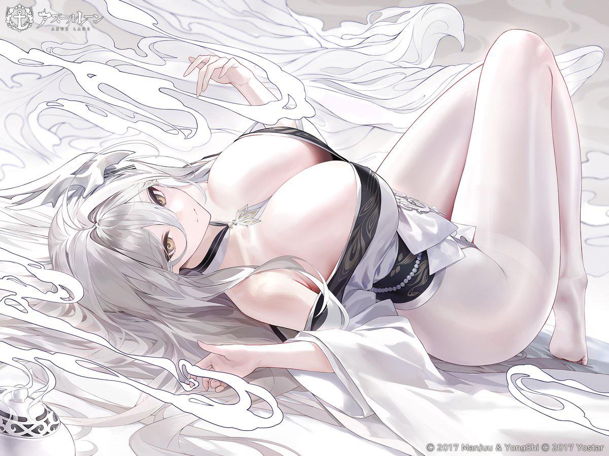azur lane, bare shoulders, breasts, cg, cleavage, closed mouth, copyright name, feet, female, hair between eyes, hair ornament, hair spread out, hakuhou (azur lane), huge breasts, japanese clothes, kimono, knees up, large breasts, legs, long hair, looking at viewer, lying, official alternate costume, official art, on back, pantyhose, sash, smile, solo, thighs, very long hair, white hair, white kimono, white pantyhose, wide sleeves, yellow eyes