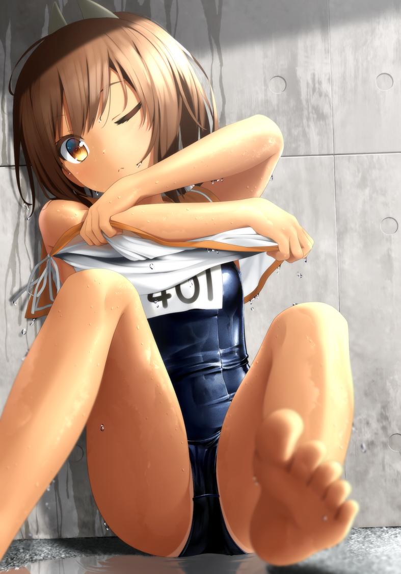 1girls against_wall feet feet goribote i-401_(kantai_collection) kantai_collection one-piece_swimsuit one_eye_closed school_swimsuit shirt_lift solo_female swimsuit tagme tan tan_skin tanline wet