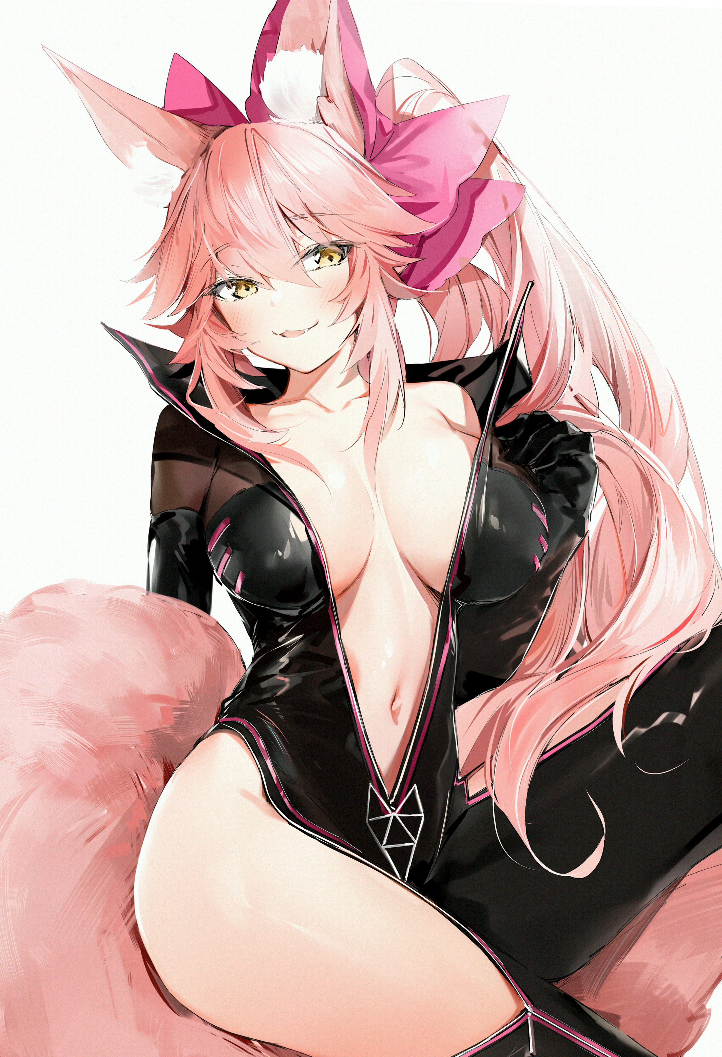 belly button, breasts, cleavage, fate (series), fate/extra, fate/grand order, female, hi res, highres, koyanskaya (assassin first ascension), koyanskaya (assassin), koyanskaya (fate), latex, long hair, looking at viewer, silver (chenwen), smile, tagme, white background