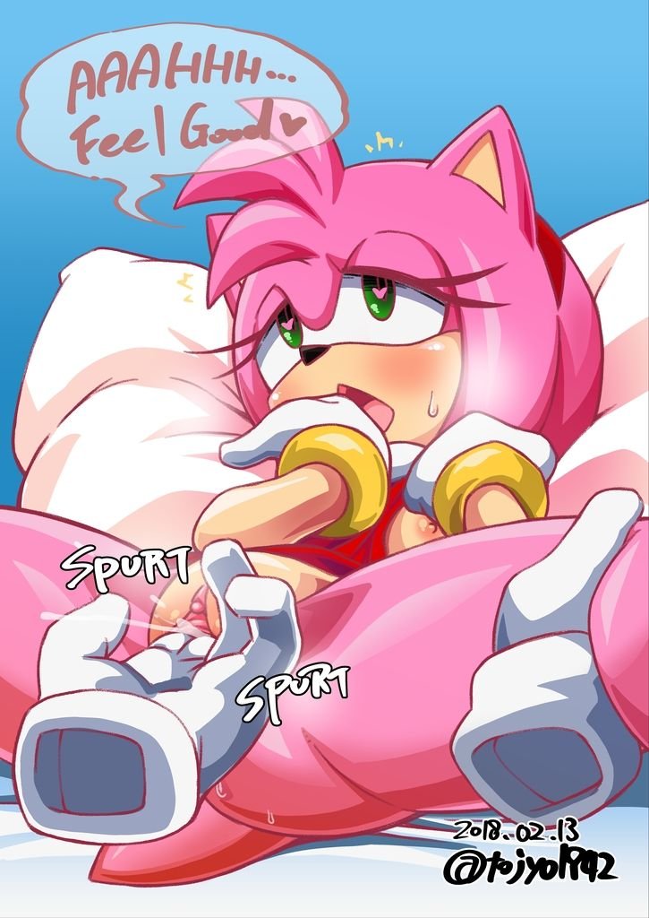 2018 amy_rose anthro_on_anthro bottomless bracelets clitoris disembodied_hands fingering furry furry_female green_eyes heart-shaped_pupils pleasure_face sonic_(series) spread_legs squirting tojyo