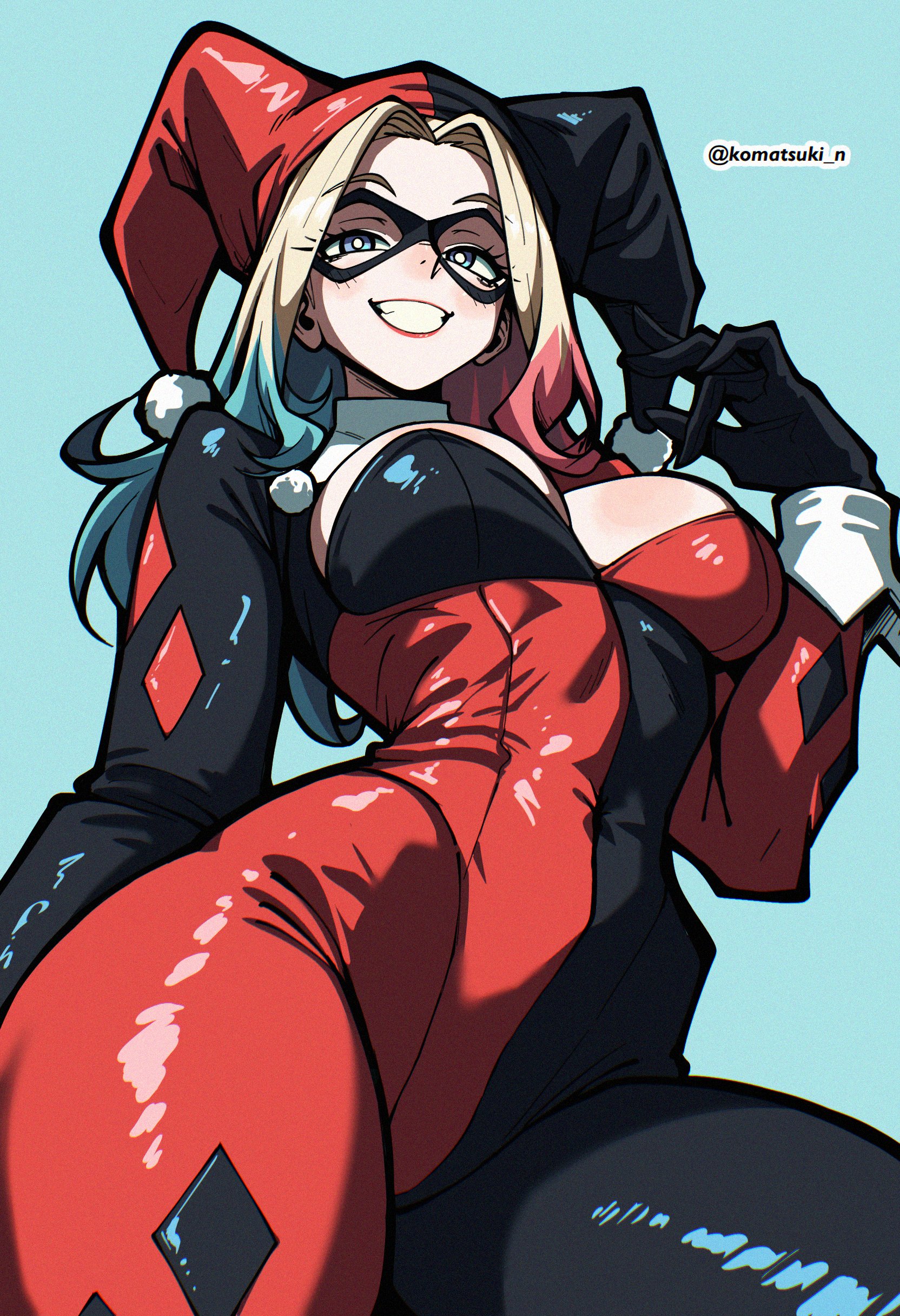absurdres, artist name, batman (series), black bodysuit, black hat, black mask, blonde hair, blue background, blue eyes, blue hair, bodysuit, breasts, bright pupils, commentary, dc, dc comics, eye mask, female, female only, grin, hand up, harley quinn, harley quinn (classic), hat, highres, jester cap, komatsuki n, large breasts, long hair, looking at viewer, multicolored hair, red bodysuit, red hair, red hat, simple background, smile, solo, twitter username, two-tone bodysuit, two-tone headwear, white pupils