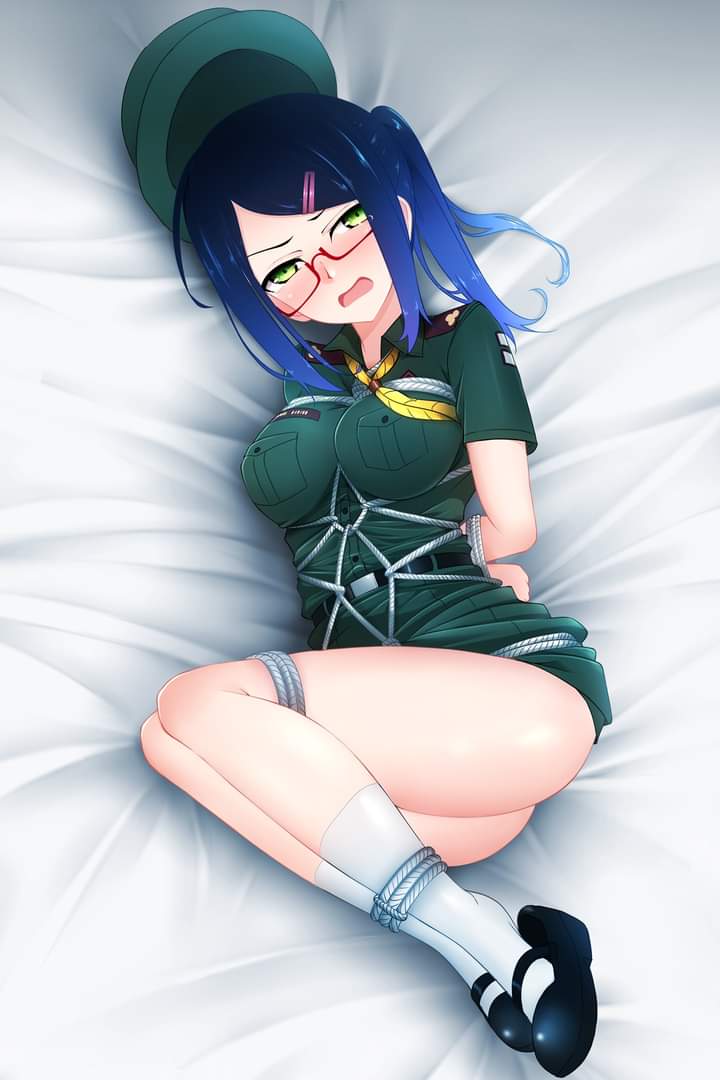 bondage girl_scout green_eyes on_bed thai_girl_scout two_tone_hair z.taiga