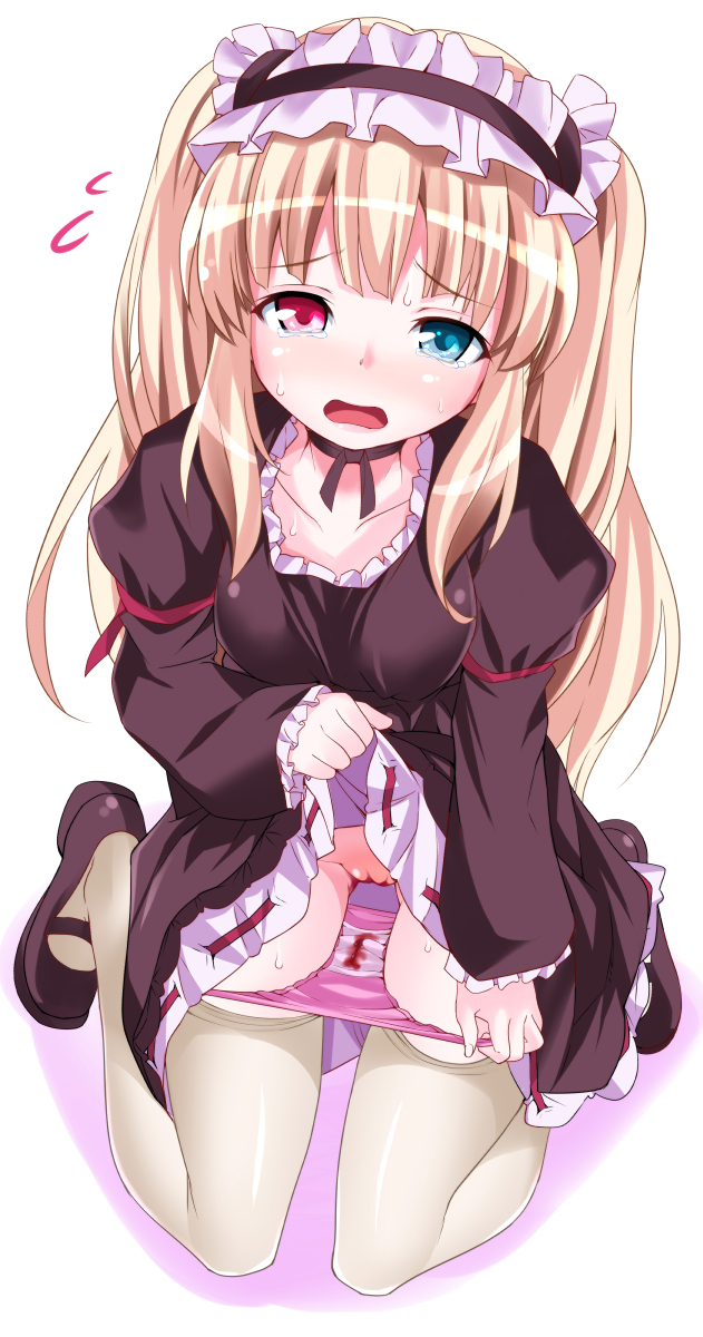 blonde_hair blood boku_wa_tomodachi_ga_sukunai endou_masatoshi female hasegawa_kobato heterochromia open_mouth panties panty_pull stockings tear