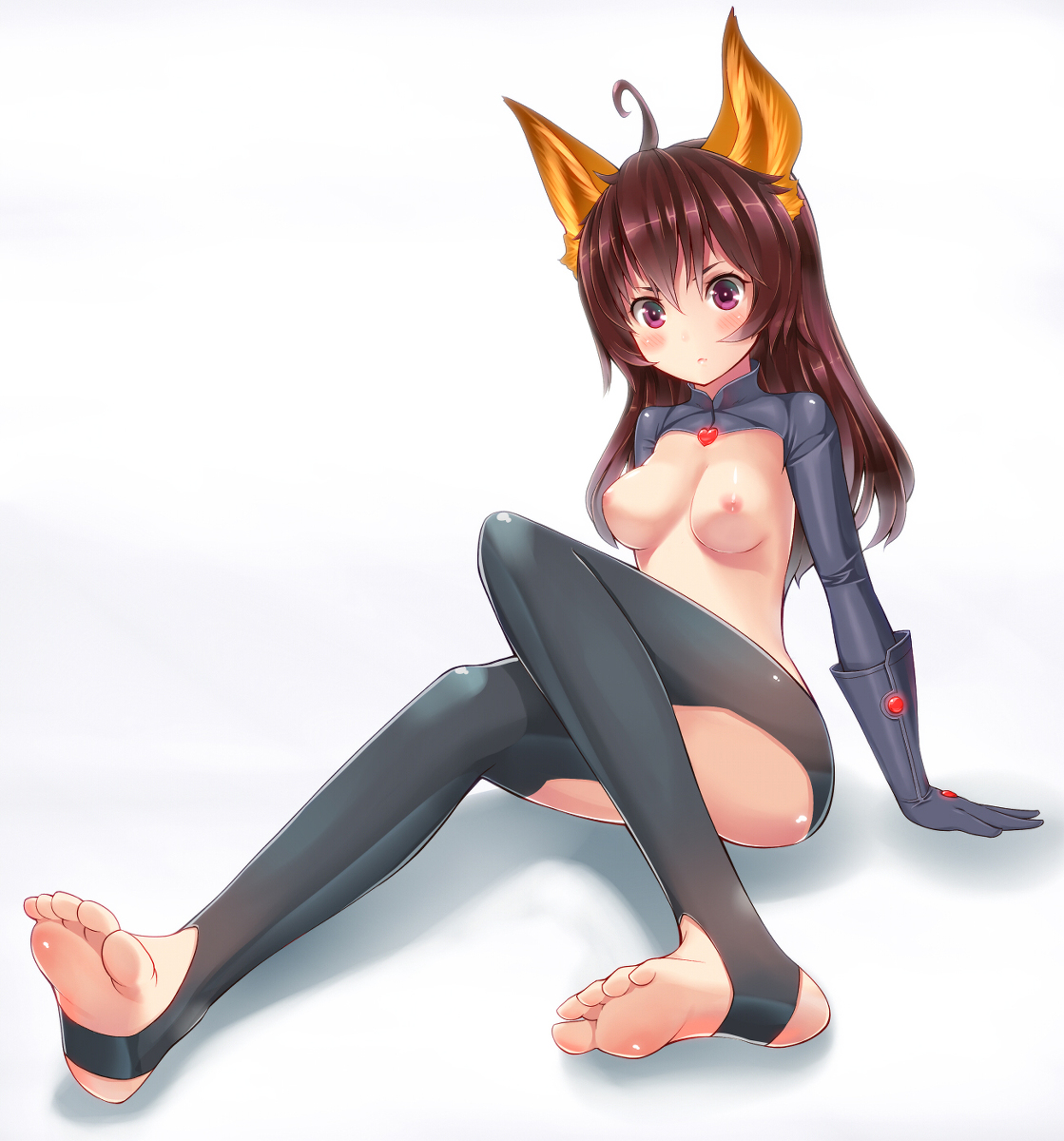 ahoge, animal ear, barefoot, blush, breasts, elin, elin (tera), feet, female, gloves, highres, nipples, pointy chin, purple eyes, soles, tera online, toeless socks, toes