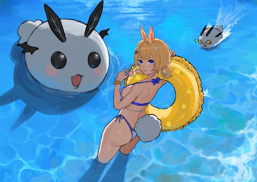 1girl animal_ears ass back bikini blonde_hair blue_bikini blue_eyes bracelet breasts flower hair_ornament indie_virtual_youtuber innertube jewelry looking_at_viewer open_mouth short_hair side-tie_bikini smile string_bikini swimsuit tail tongue virtual_youtuber vyugen wading water yenko