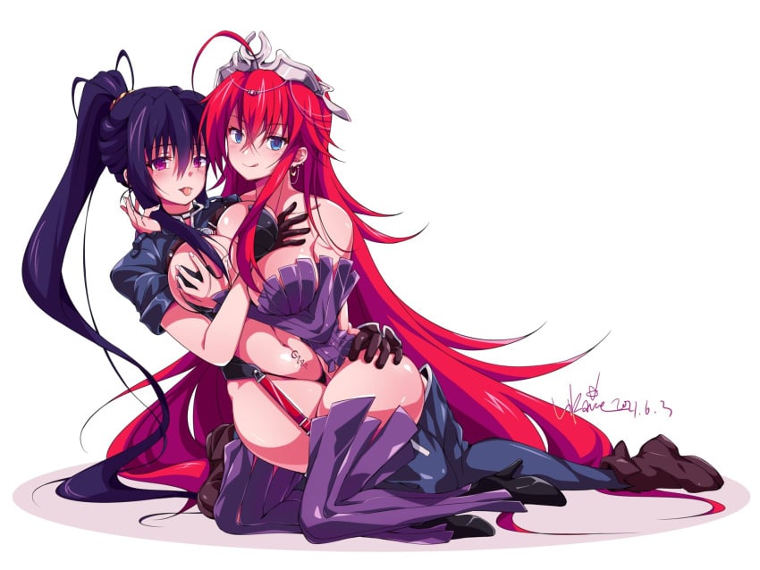 2girls ahoge akeno_himejima antenna_hair big_ass black_hair cloe_(kuroinu)_(cosplay) couple crimson_hair female_only grabbing_ass hair_ribbon high_school_dxd kuroinu_~kedakaki_seijo_wa_hakudaku_ni_somaru~ large_breasts lesbian light_skin likauce olga_discordia_(cosplay) ponytail rias_gremory sky_blue_eyes tongue_out touching_breast very_long_hair violet_eyes voluptuous yuri