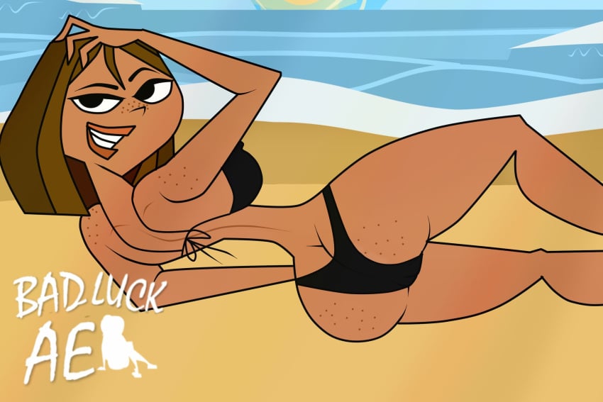 2d ass badluckae brown_hair bubble_butt busty courtney_(tdi) dark-skinned_female dark_skin female female_focus female_only freckles hourglass_figure short_hair sideboob smile total_drama_island wide_hips