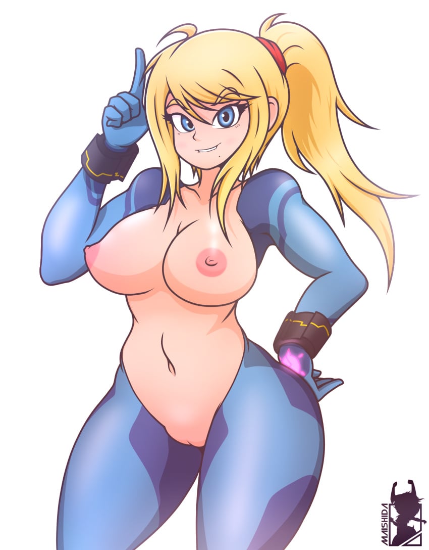 adapted_costume ahoge blonde_hair blue_eyes bracelet breasts breasts_out casual_exposure exposed_breasts female glowing hand_on_hip highres index_finger_raised long_hair maishida metroid mole navel nintendo nipples ponytail pussy samus_aran sidelocks simple_background smile solo tied_hair white_background wide_hips zero_suit zero_suit_samus