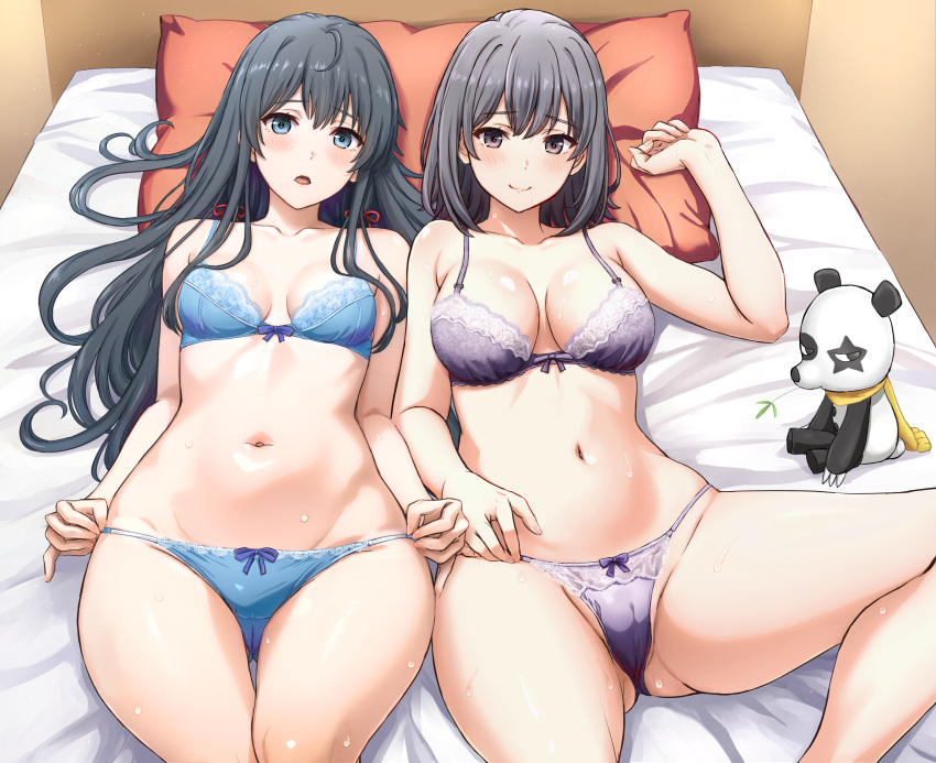 2girls bed bedroom belly blue_lingerie blush cameltoe inanaki_shiki large_breasts light_smile lingerie lying_on_bed my_teen_romantic_comedy_snafu one_arm_up one_knee_up panda pillow plushie purple_lingerie small_breasts yukinoshita_haruno yukinoshita_yukino