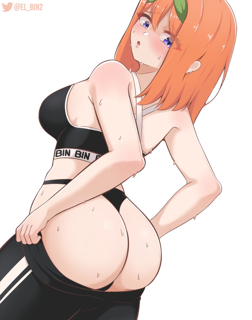 ass ass_focus back back_view big_ass big_butt blue_eyes el_bin female female female_only girl go-toubun_no_hanayome hair_ribbon light_skin looking_at_viewer looking_back nakano_yotsuba orange_hair short_hair sports_bra sweat thick_thighs viewed_from_behind