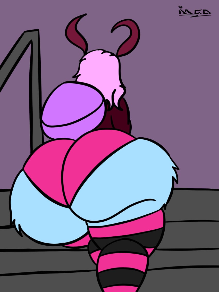 1boy big_ass bubble_butt furry huge_ass moth tagme thick_thighs veevee veevee_(artist) veeveederi wide_hips