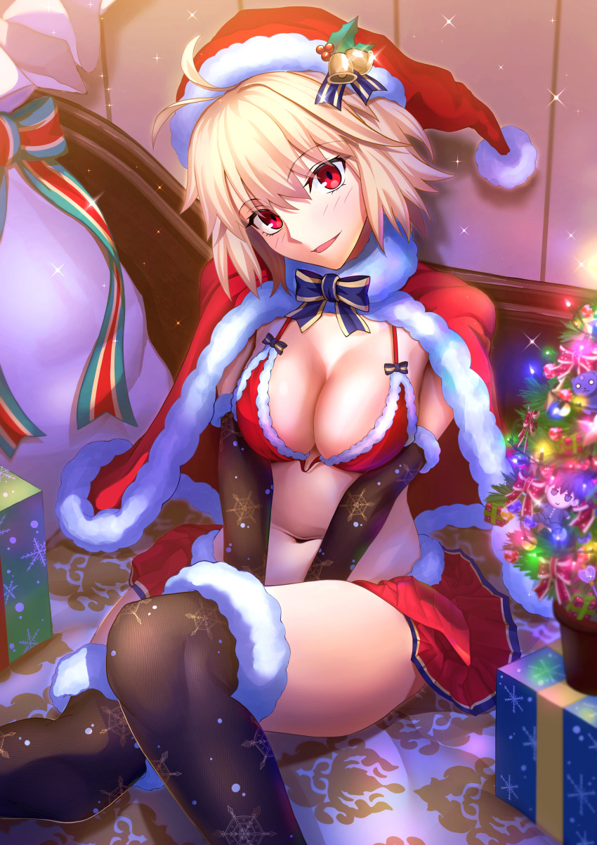 absurdres alternate_costume antenna_hair arcueid_brunestud bikini black_thighhighs blonde_hair blush box breasts cape character_print christmas commentary_request female fur-trimmed_bikini fur-trimmed_cape fur-trimmed_headwear fur-trimmed_thighhighs fur_trim gift gift_box harukey hat highres indoors looking_at_viewer navel red_cape red_eyes red_hair red_hat sack santa_costume santa_hat sitting smile solo stomach swimsuit thighhighs tohno_shiki tsukihime