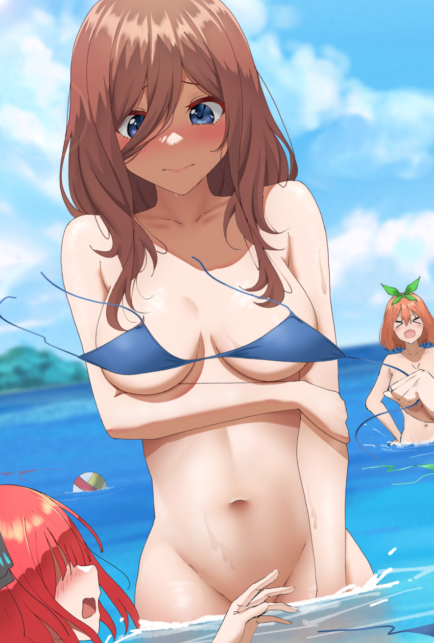 >_< 3girls beach big_breasts bikini blue_eyes blush bottomless breasts embarrassed female female_only go-toubun_no_hanayome hair_ribbon long_hair nakano_miku nakano_nino nakano_yotsuba orange_hair poa_mellhen red_hair wardrobe_malfunction