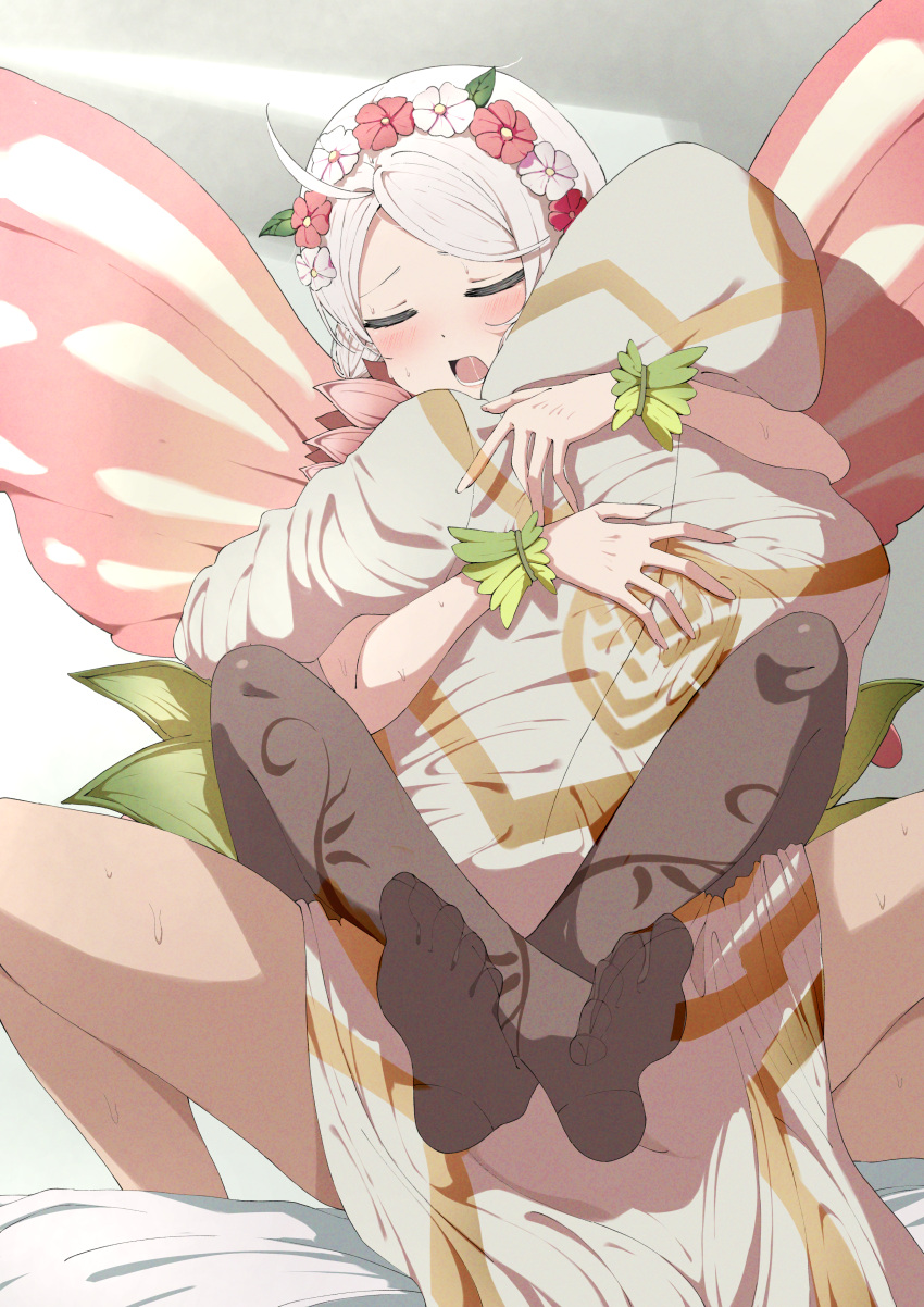 1boy 1girls absurdres ahoge alternate_costume butterfly_wings capelet closed_mouth commission commissioner_upload couple fairy fairy_wings fazekas feet female fire_emblem fire_emblem_fates fire_emblem_heroes flower gradient_clothes green_bracelet hair_flower hair_ornament hair_vines hairband highres hood hood_up hooded_robe hug impregnation insect_wings kiran_(fire_emblem) kiran_(male)_(fire_emblem) leaf_bracelet leg_lock lower_teeth_only male nina_(fire_emblem) nina_(resplendent)_(fire_emblem) nintendo non-web_source official_alternate_costume open_mouth pantyhose parted_bangs pink_capelet pink_flower robe saliva_trail_between_teeth sex soles straddling straight sweat teeth toes vine_print white_flower white_hair wings