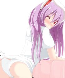 animal_ears ass_cleavage black_legwear blush bunny_ears butt_crack chimunge long_hair no_pants panties purple_hair red_eyes reisen_udongein_inaba solo t-shirt thighhighs touhou underwear white_background white_panties wink