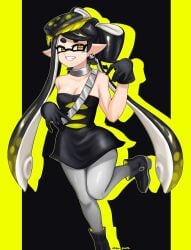 1girls artist_name black_gloves breasts callie_(alterna) callie_(splatoon) choker cleavage earrings gloves inkling inkling_girl long_hair looking_at_viewer mole mole_under_eye nintendo norishiitsu one_leg_up pantyhose pointy_ears solo splatoon splatoon_3 splatoon_3:_return_of_the_mammalians tentacle_hair two_tone_hair white_pantyhose yellow_eyes