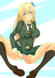 :( anus blonde_hair blue_eyes boku_wa_tomodachi_ga_sukunai haganai long_hair no_panties pussy sena_kashiwazaki skirt spread_anus