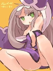 armpits bottomless breast_clinging green_eyes grey_hair hilda_rize mota no_panties partially_visible_vulva solo uncensored vanguard_princess