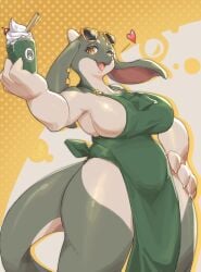 1girls 2025 4_fingers anthro apron apron_only beverage big_breasts breasts cherry circle_eyebrows claws clothing dairy_products dotted_background dragon drinking_straw ear_piercing ear_ring eyebrows eyelashes eyewear eyewear_on_head female finger_claws fingers floppy_ears food fruit green_apron green_clothing grey_body hand_on_hip heart_symbol hi_res holding_beverage holding_object horn kemono latte_(sme4) looking_at_viewer low-angle_view mythological_creature mythological_scalie mythology non-mammal_breasts open_mouth orange_background pattern_background piercing plant portrait ring_piercing scalie side_boob sideboob signature simple_background slightly_chubby slightly_chubby_anthro slightly_chubby_female smile smiling smiling_at_viewer snout solo sunglasses sunglasses_on_head tail tan_body thick_tail thick_thighs three-quarter_portrait three-quarter_view whipped_cream white_eyebrows wide_hips wink winking_at_viewer xoty_233