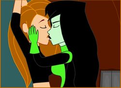 animated arms_up disney female female_only human kim_possible kimberly_ann_possible kissing medium_breasts multiple_females multiple_girls shego tagme yuri