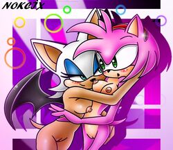 amy_rose blue_eyes duo female green_eyes hair hedgehog nancher nokcix pink_hair plain_background rouge_the_bat sega sonic_(series) sonic_the_hedgehog_(series) white_background yuri