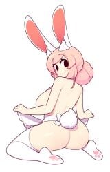 animal_ear_fluff animal_ears apron ass bare_back black_hair breasts female fizintine from_behind full_body hair_bun highres large_breasts looking_at_viewer looking_back naked_apron no_pupils original pink_hair rabbit_ears rabbit_girl rabbit_tail sideboob simple_background smile solo tail thighhighs white_apron white_background white_thighhighs