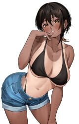 1girl absurdres asymmetrical_sidelocks bare_arms bare_shoulders bikini bikini_bottom_under_shorts bikini_under_clothes black_bikini black_hair blonde_hair blush breasts cleavage collarbone colored_inner_hair commentary_request dark-skinned_female dark_skin denim denim_shorts hair_between_eyes hand_on_own_face hand_on_own_thigh highres large_breasts leaning_to_the_side looking_at_viewer multicolored_hair nail_polish navel one-piece_tan original parted_lips short_hair short_shorts shorts sidelocks simple_background skindentation solo stomach swimsuit tan tanline thigh_gap thighs toned toned_female white_background yellow_eyes yuya_(yuya_illust)
