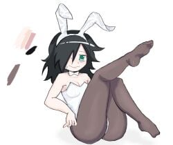 black_hair black_pantyhose blush bunnysuit chromasen embarrassed feet green_eyes jimiko kuroki_tomoko legs_up pantyhose smile tagme watashi_ga_motenai_no_wa_dou_kangaetemo_omaera_ga_warui!