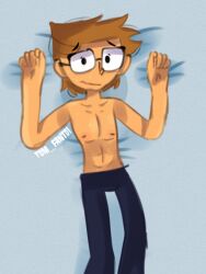 brown_hair glasses jeans male male_only pinned_down pinned_to_bed shirtless tom_(tdi) total_drama_island