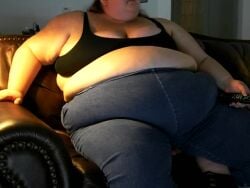 bbw couch_sitting real_person squashing ssbbw tagme video