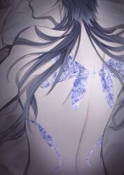 1boy back back_view bed flins_(genshin_impact) genshin_impact light-skinned_male light_skin long_hair male male_focus male_only naked nude pillow pillow_grab purple_hair sheets solo solo_focus tattoo tattoos