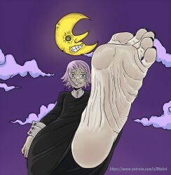 above_view crazy_eyes crona_(soul_eater) feet femboy foot_fetish male nonbinary soul_eater