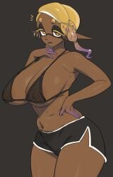 1girls big_breasts bikini_top booty_shorts breasts brown_skin cleavage dark-skinned_female dark_skin female frye_(splatoon) huge_breasts inkling long_hair nintendo pointy_ears short_hair short_shorts shorts spaghetti_strap splatoon splatoon_(series) splatoon_3 thick_thighs yellow_eyes yellow_hair yuta_agc