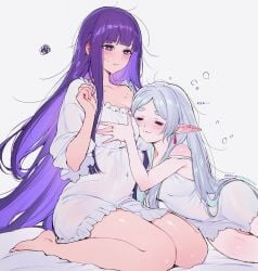 2girls :3 breast_grab breasts cleavage elf elf_ears elf_female female female_focus female_only fern_(sousou_no_frieren) frieren kneeling large_breasts light-skinned_female light_skin purple_eyes purple_hair qiandaiyiyu small_breasts sousou_no_frieren thick_thighs thighs white_hair wide_hips yuri